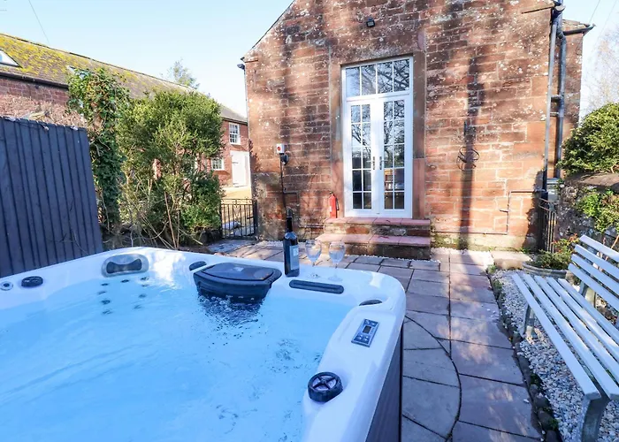 Broadwath Old House 度假居 *